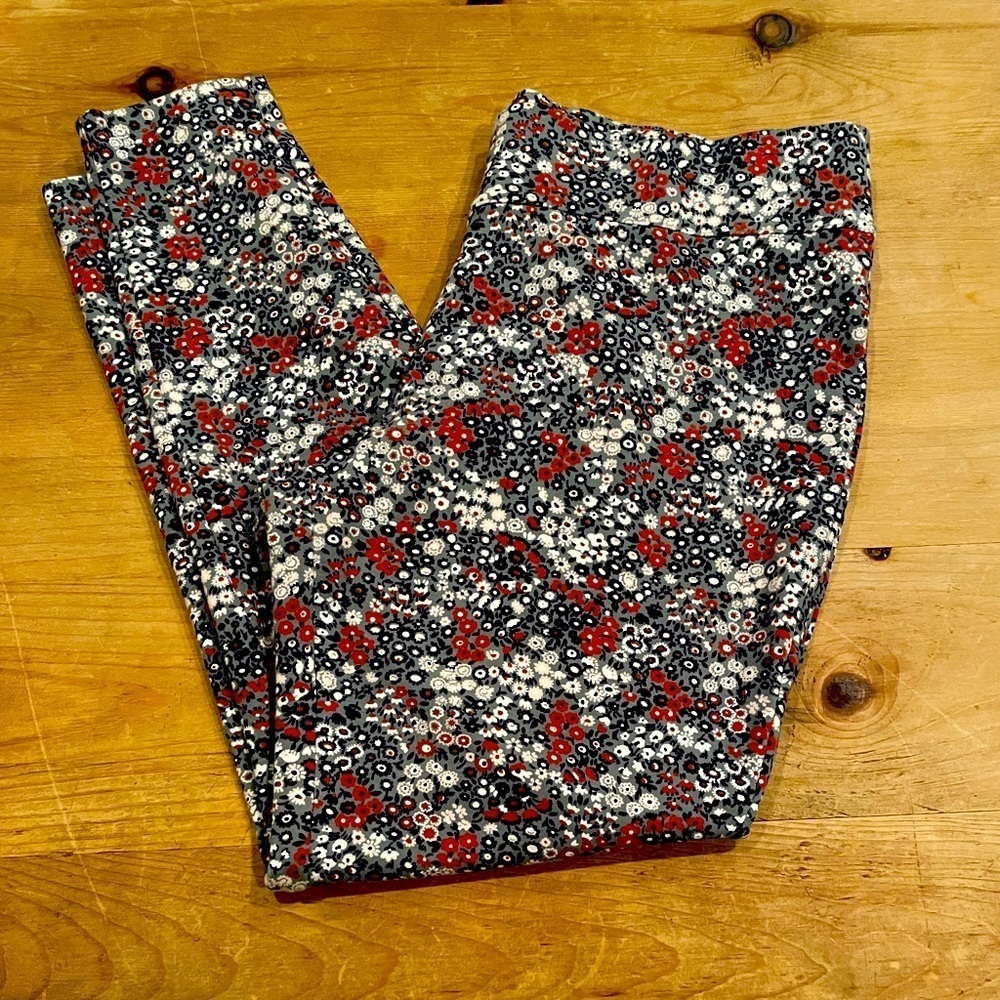 Lands’ End Women’s Soft Floral Leggings  Athletic Campcore Comfy M-Pet 10-12
